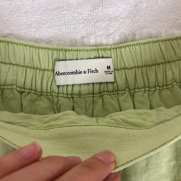 Abercrombie & Fitch Linen Blend Lined Pull On High Waisted Shorts Size Medium - Picture 4 of 6